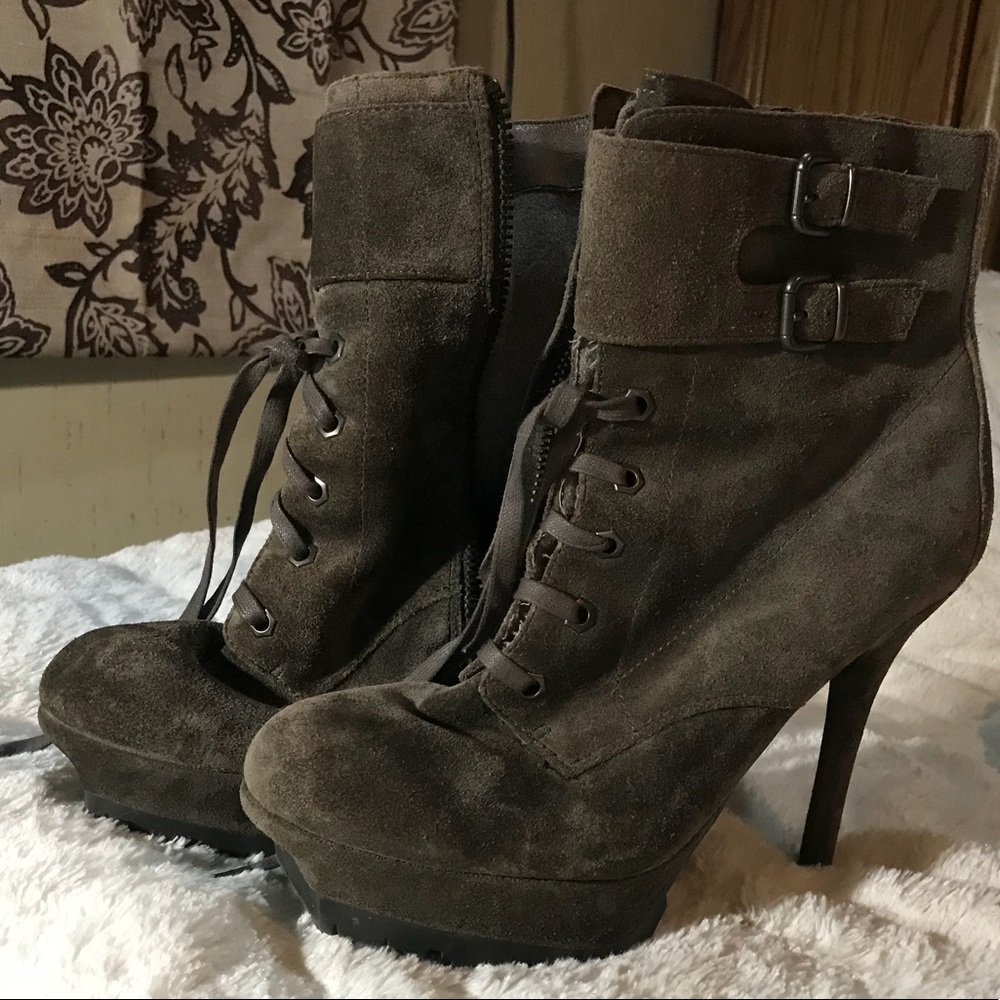Green platform lace up boots size 10